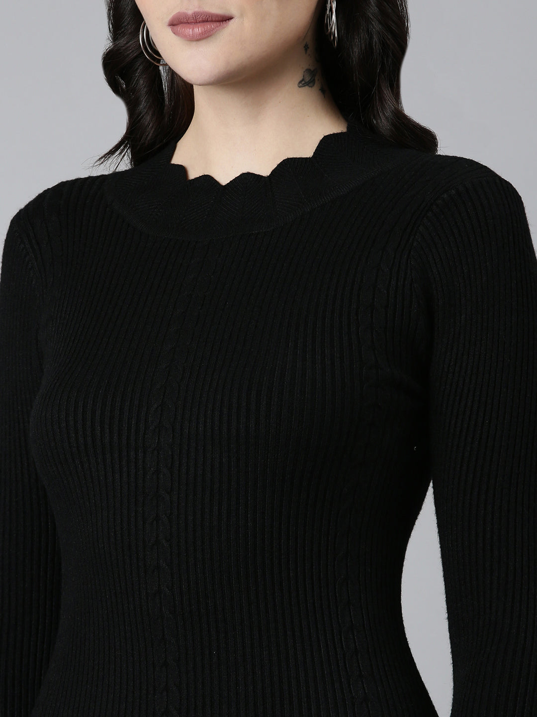 Women's Black Solid Bodycon Dress