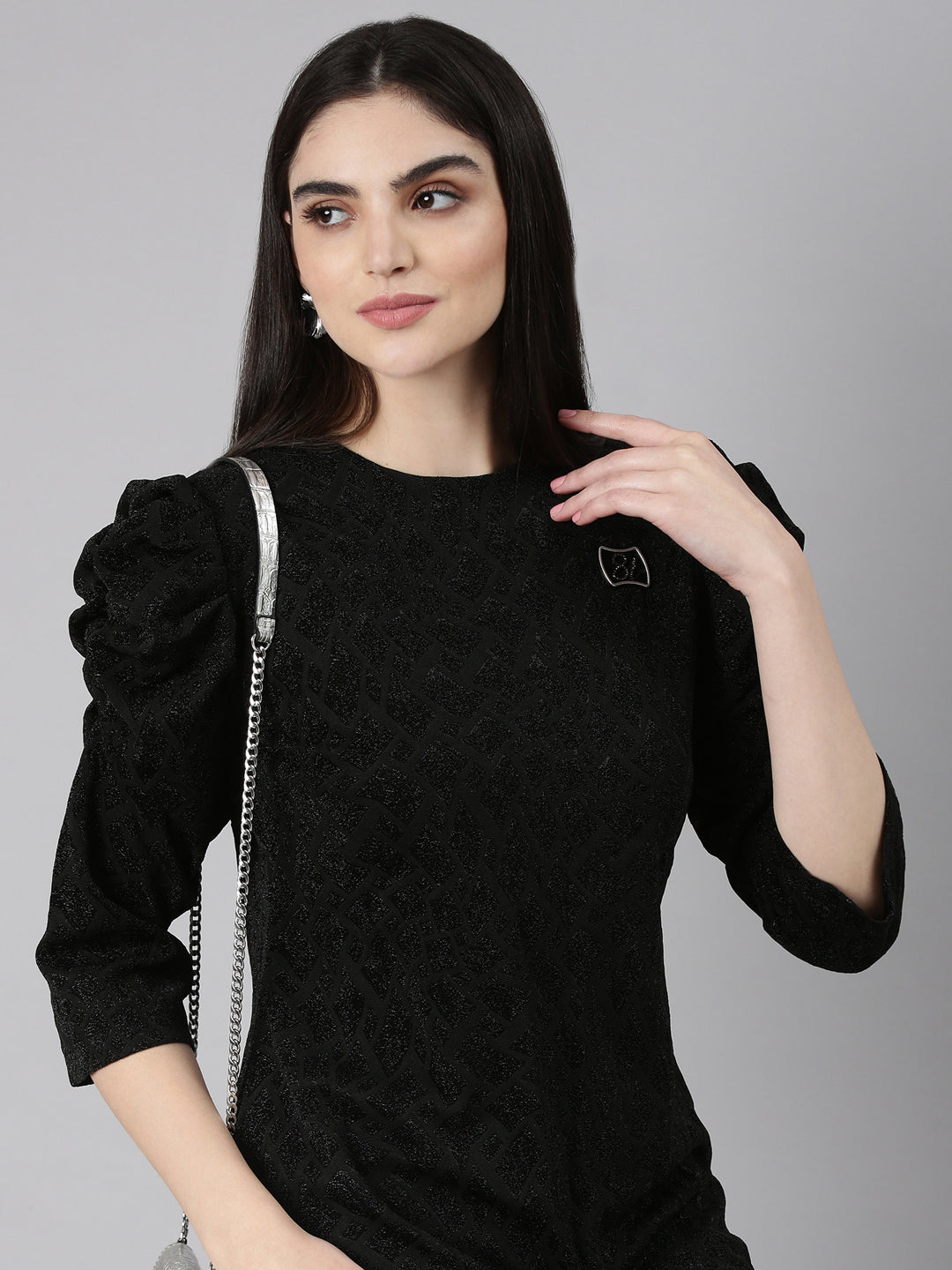 Women's Black Round Neck Puff Sleeves Sheath Dress