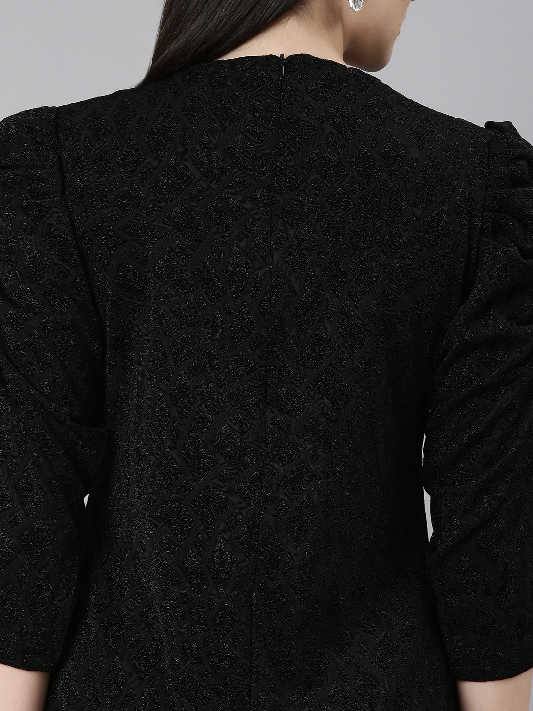 Women's Black Round Neck Puff Sleeves Sheath Dress