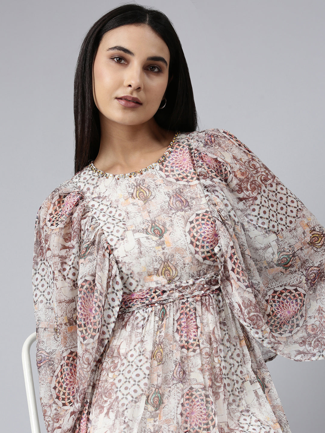 Women's Off White Floral Printed Puff Sleeves Gathered Fit & Flare Bohemian Midi Dress