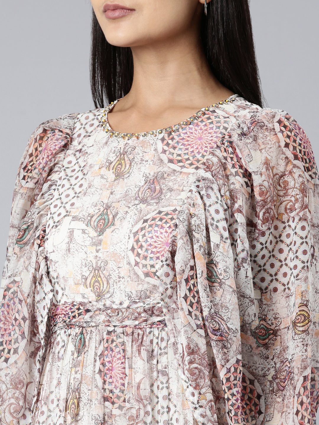 Women's Off White Floral Printed Puff Sleeves Gathered Fit & Flare Bohemian Midi Dress