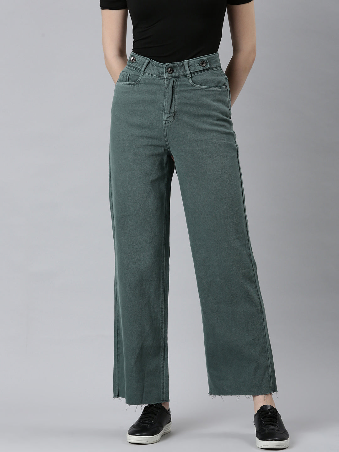 Women's Green Straight Fit Frayed Denim Jeans