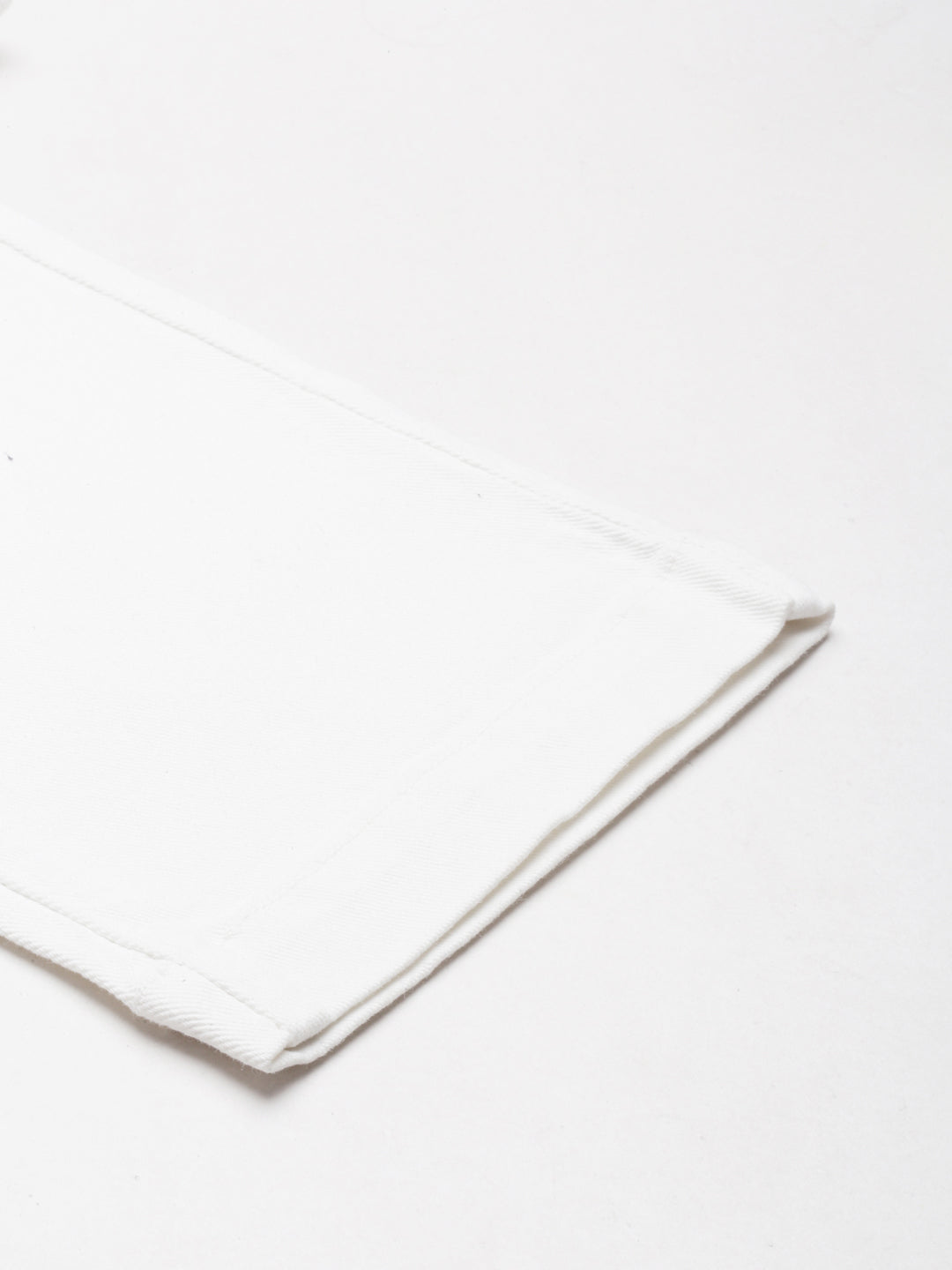 Women's White Solid Straight Fit Denim Jeans